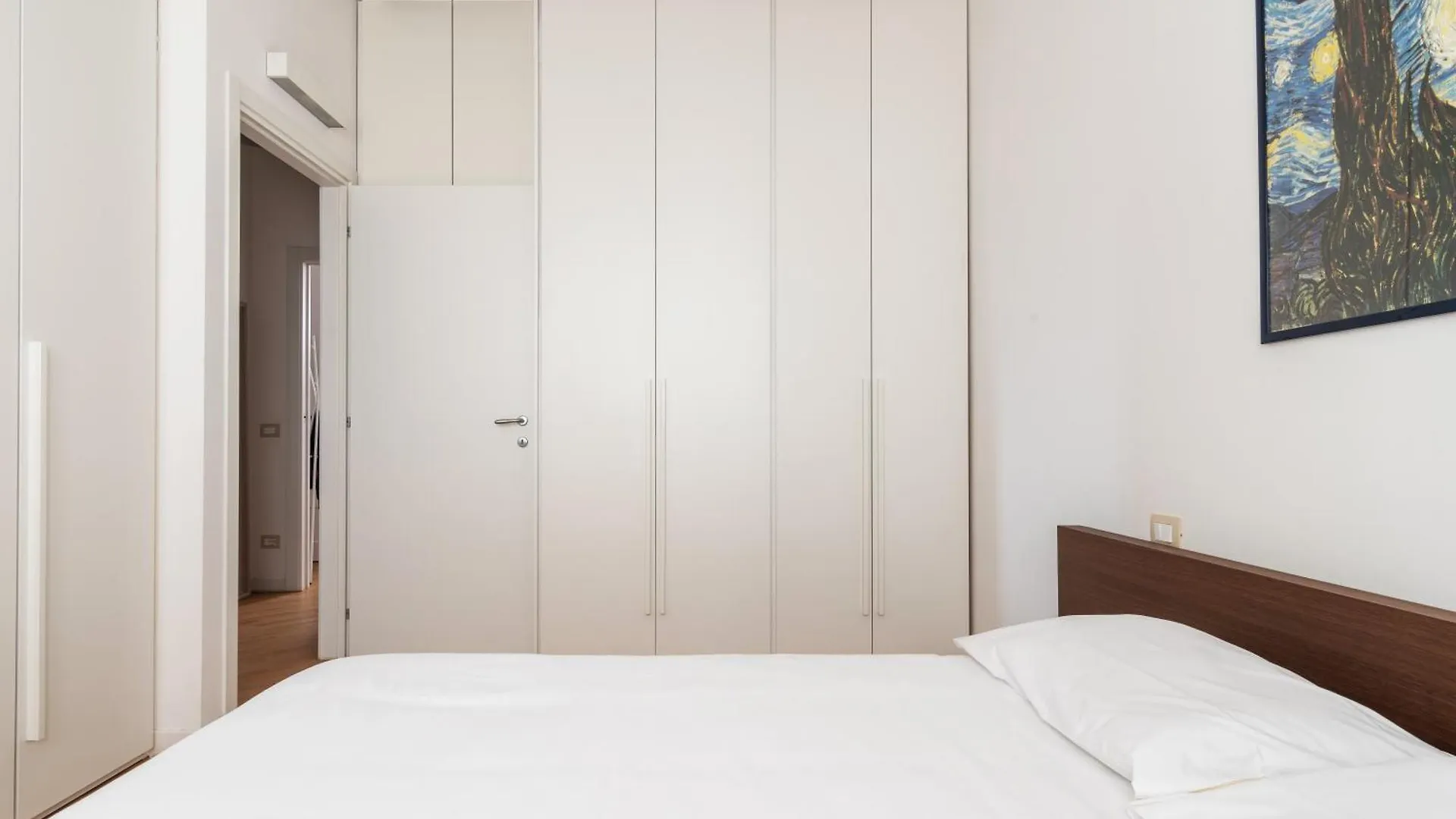 Ampio E Luminoso Trilocale In Zona Moscova Apartamento Milão